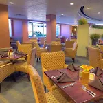Holiday Inn Express & Suites Phoenix - Midtown, An Ihg Hotel 